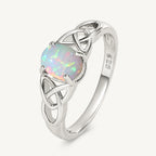 Opal Ring mit keltischem Flechtmuster