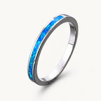Schmaler blauer Opal Ring mit Einlage