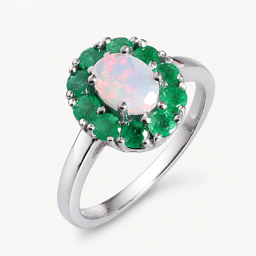 Opal Ring aus 925er Silber mit Smaragdkranz