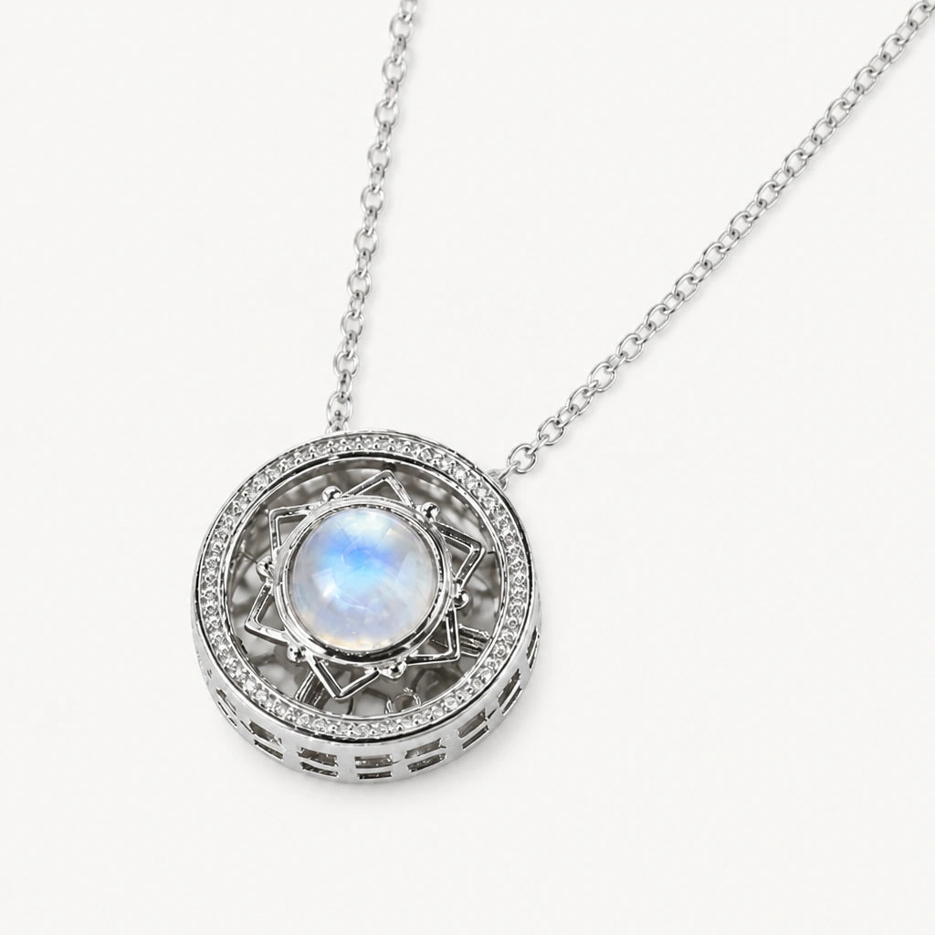 Mondstein Kette aus 925er Silber mit rundem Sternanhänger