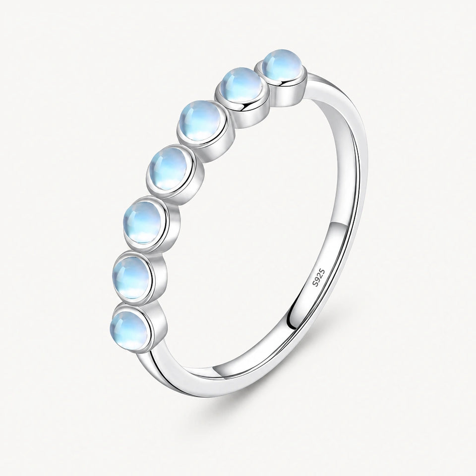 Echter Mondstein Ring aus 925er Silber mit sieben runden Steinen