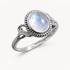 Mondstein Ring aus 925er Silber mit ovalem Cabochon und Voluten
