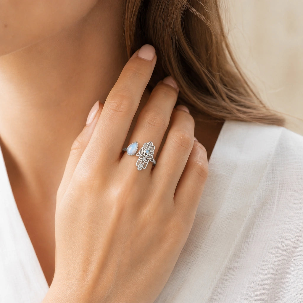 Offener Mondstein Ring aus 925er Silber mit Hamsa-Motiv