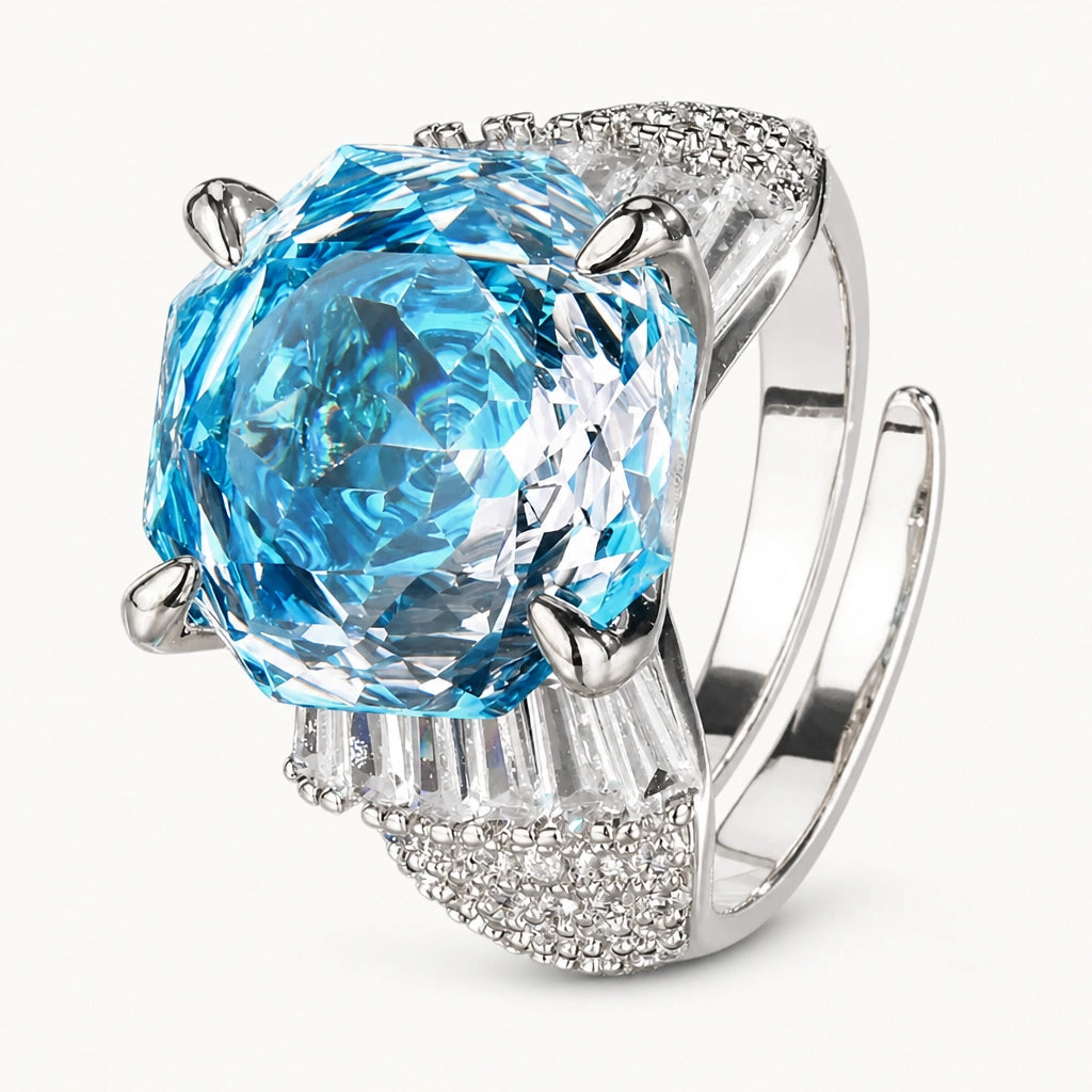 Aquamarin Ring modern mit großem facettiertem Stein und breiter Fassung