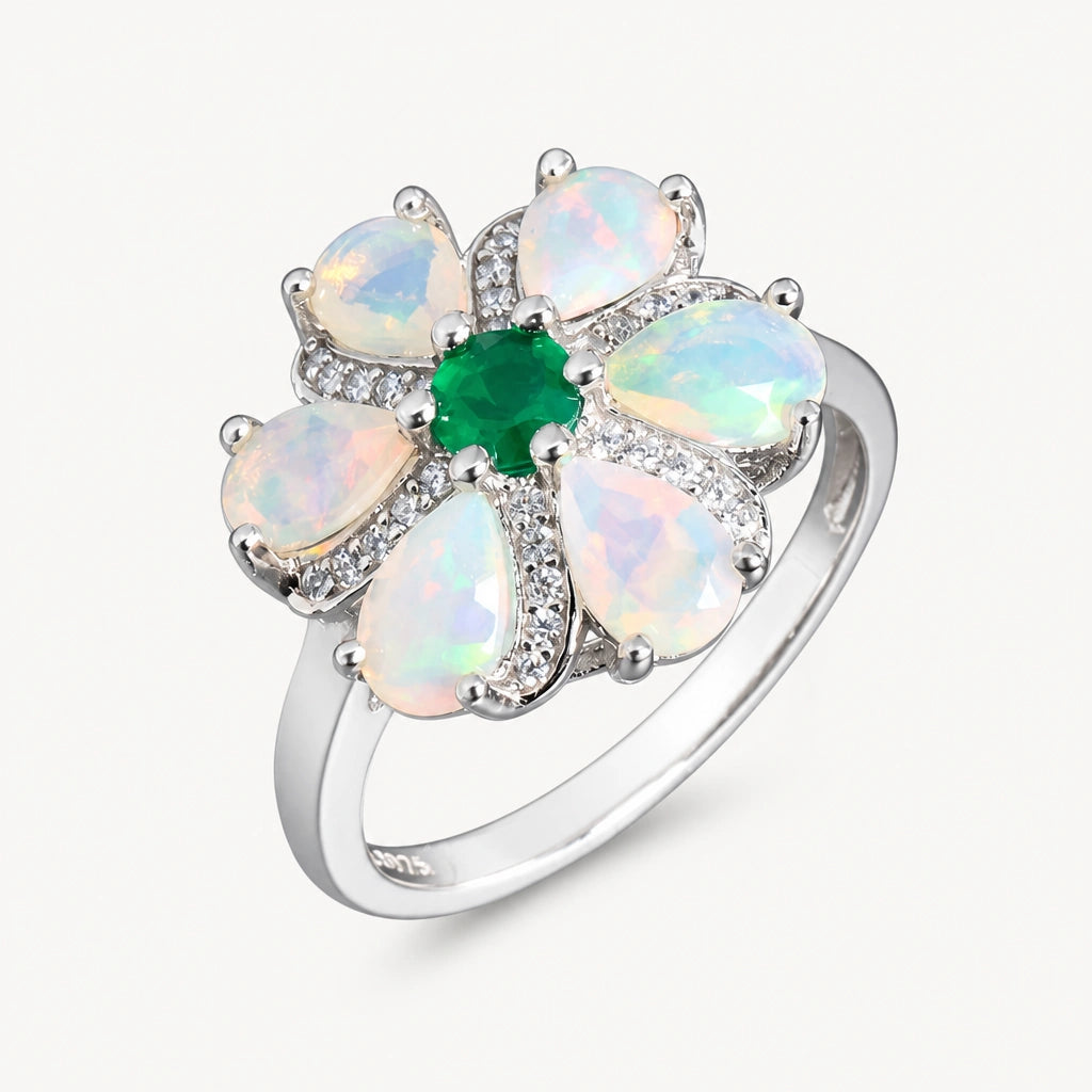 Opal Ring aus 925er Silber mit Smaragd und sechs tropfenförmigen Opalen