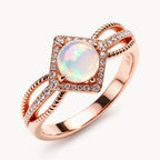 Opal Ring aus 925er Silber mit quadratischem Zierrahmen – Roségoldoptik