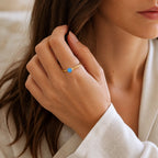 14K vergoldeter blauer Opal Ring mit Zargenfassung