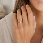 14K vergoldeter Opal Ring mit runder Zargenfassung