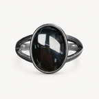 Schmaler Onyx Ring aus 925er Silber mit ovalem Cabochon