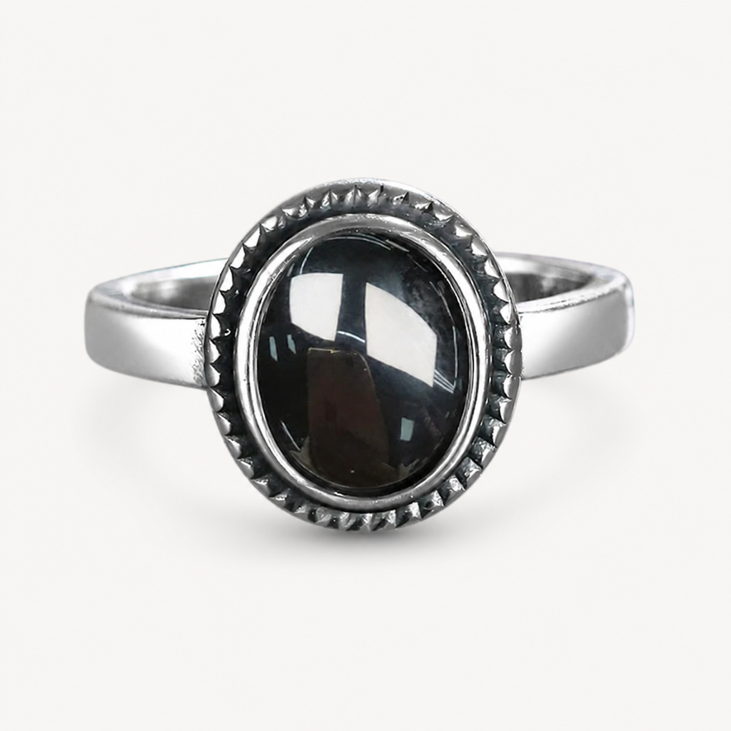 Onyx Ring aus 925er Silber mit Zackenrahmen
