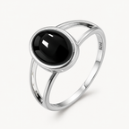 Onyx Ring aus 925er Silber mit ovalem Cabochon und offener Ringschiene