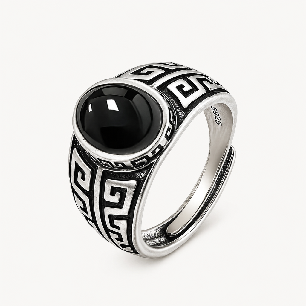 Onyx Ring aus 925er Silber mit Mäandermuster