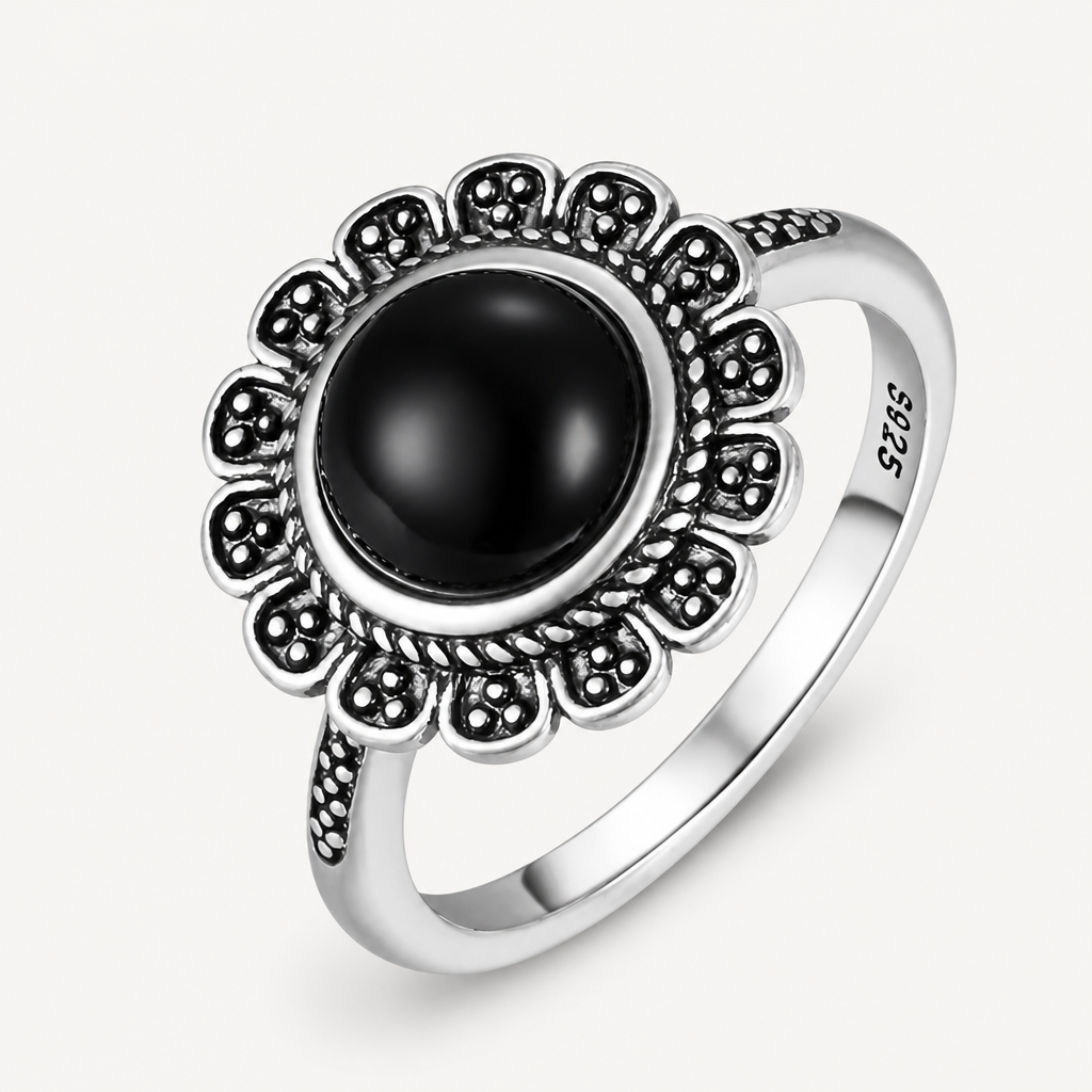 Zarter Onyx Ring aus 925er Silber im Blumen-Design