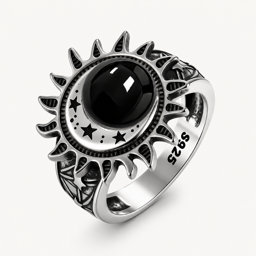 Onyx Ring aus 925er Silber im Sonnenmond-Design