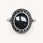 Vintage Onyx Ring aus 925er Silber mit ovalem Cabochon und Reliefrahmen