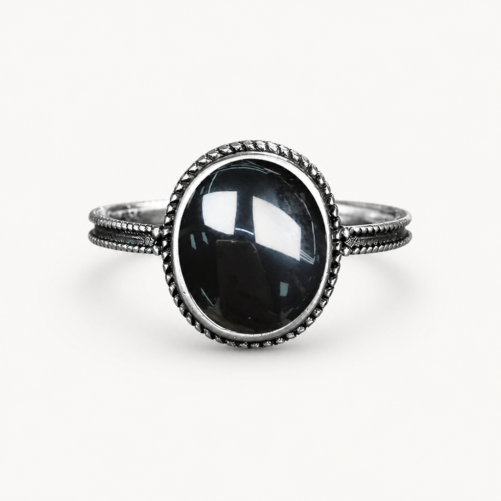 Feiner Onyx Ring aus 925er Silber mit ovalem Cabochon